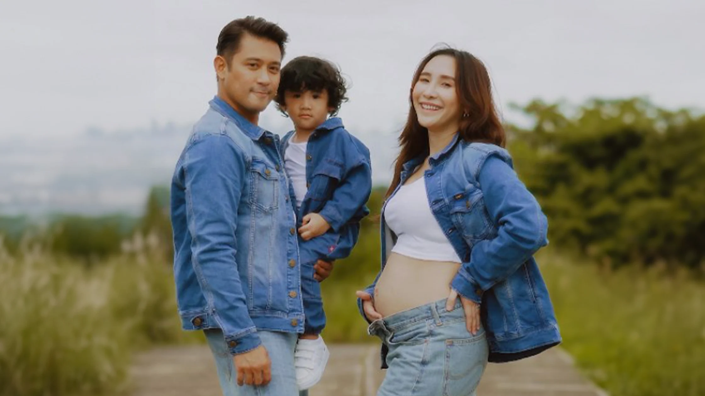 It's going to be a family of four for Rocco Nacino and Melissa Gohing very soon!