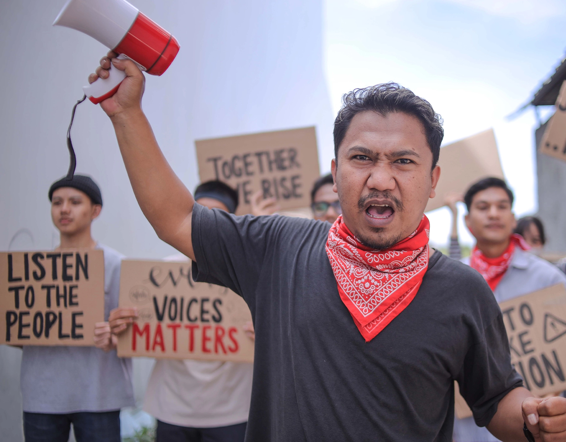 As Filipinos gather for rallies, here's how parents can explain it to their kids