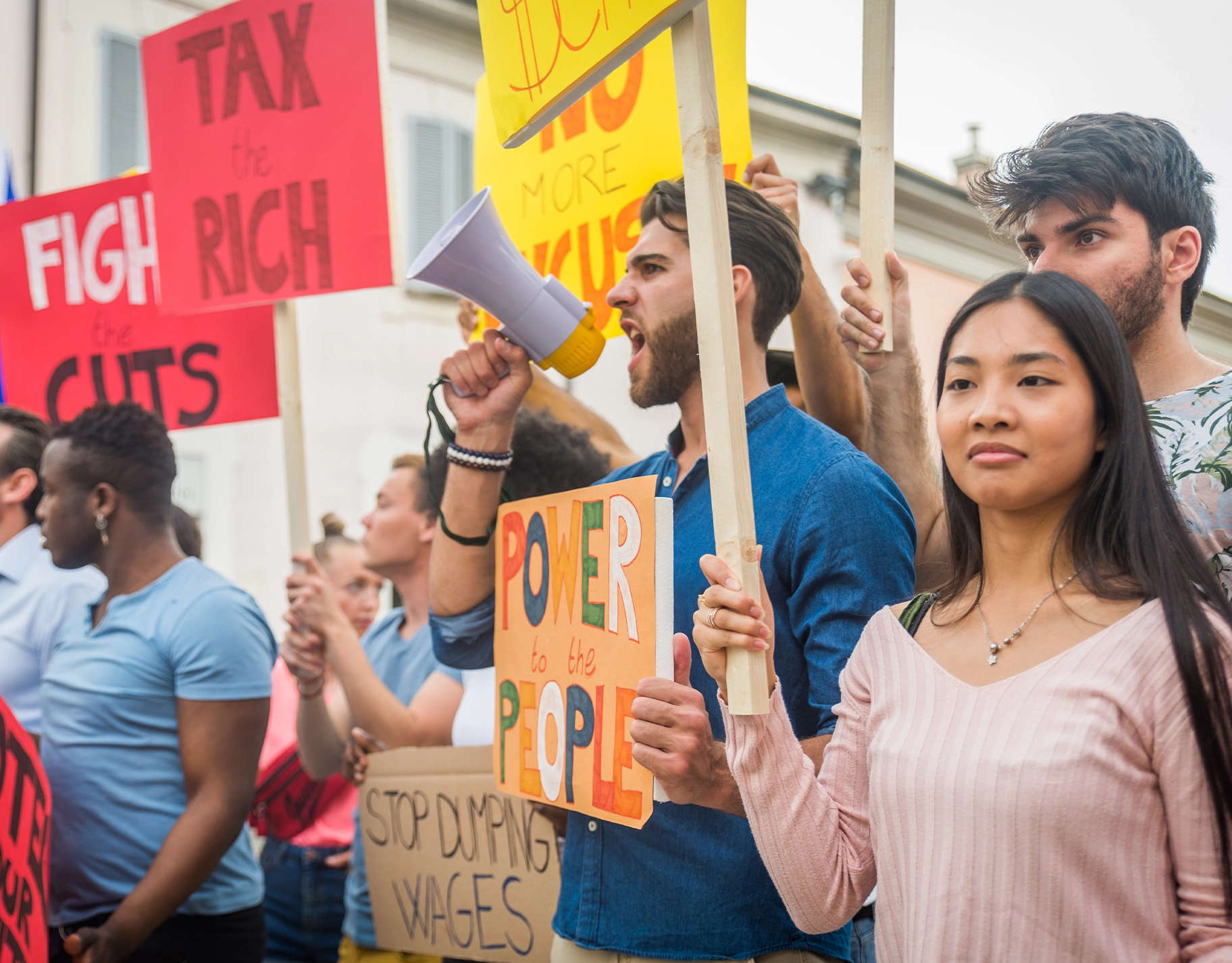 As Filipinos gather for rallies, here's how parents can explain it to their kids