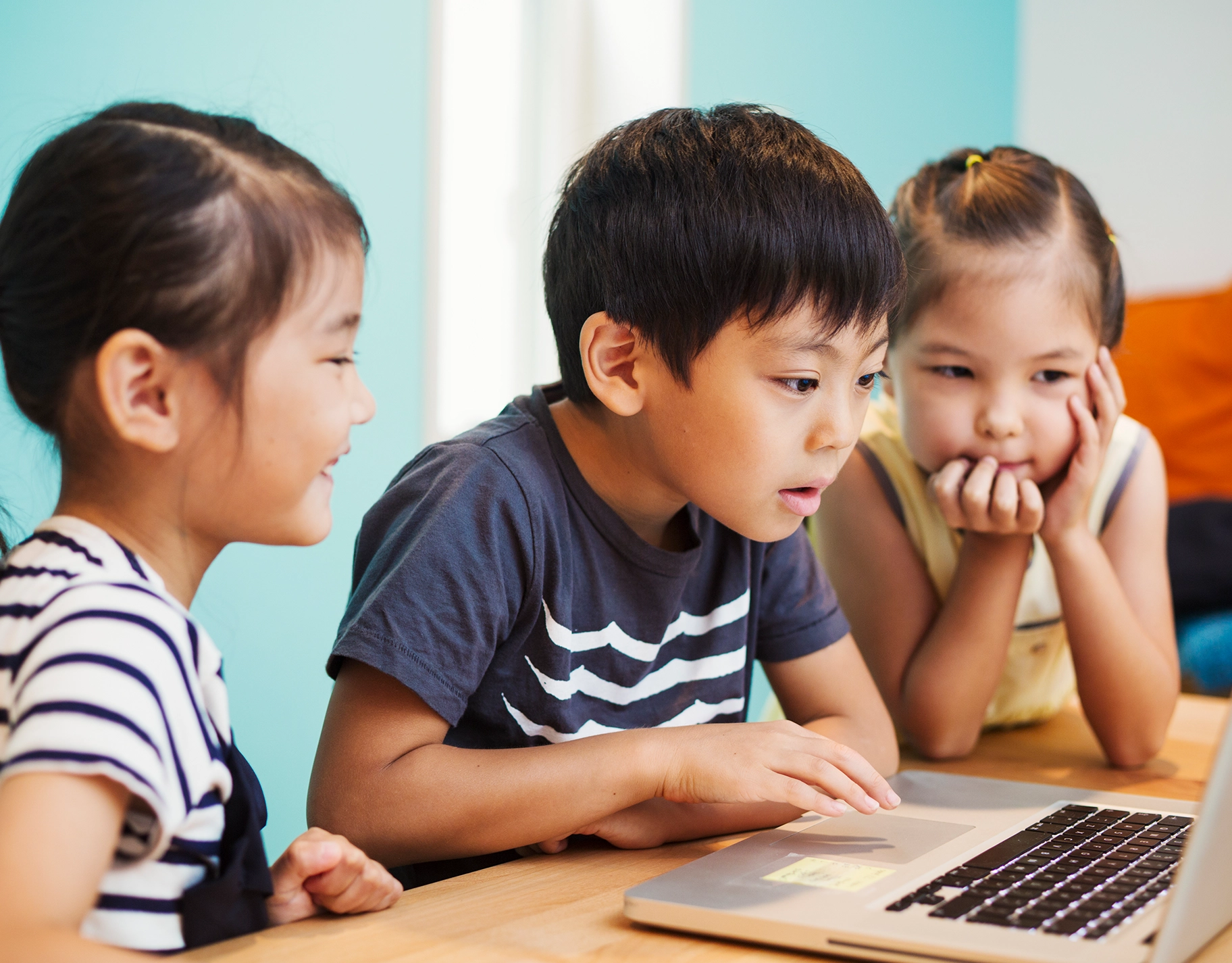 Here's how parents can protect their kids from cyberbullying 