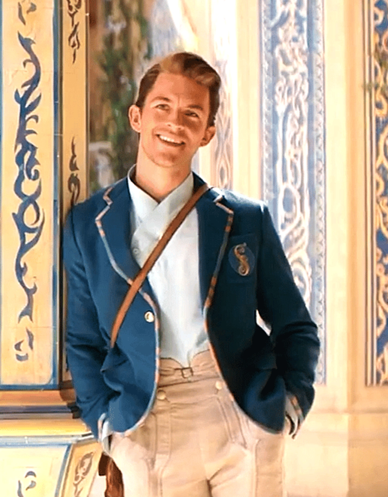 Do the kids want to "defy gravity" or be "popular?" Here's a Halloween costume guide for the kids (or parents) who love Wicked!