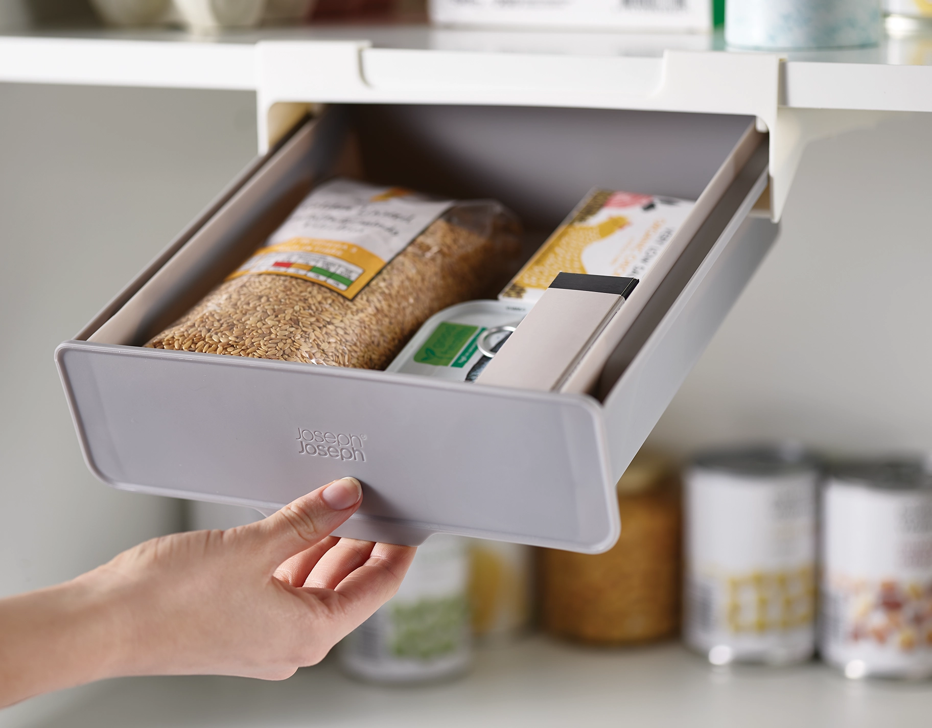 Here are some gift ideas that homemaking moms would love to receive