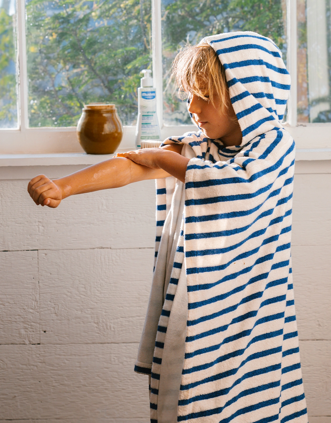 Meet Mustela Stelatopia+ Lipid Replenishing Cream—a gentle, certified organic solution for newborns, children, and adults alike.