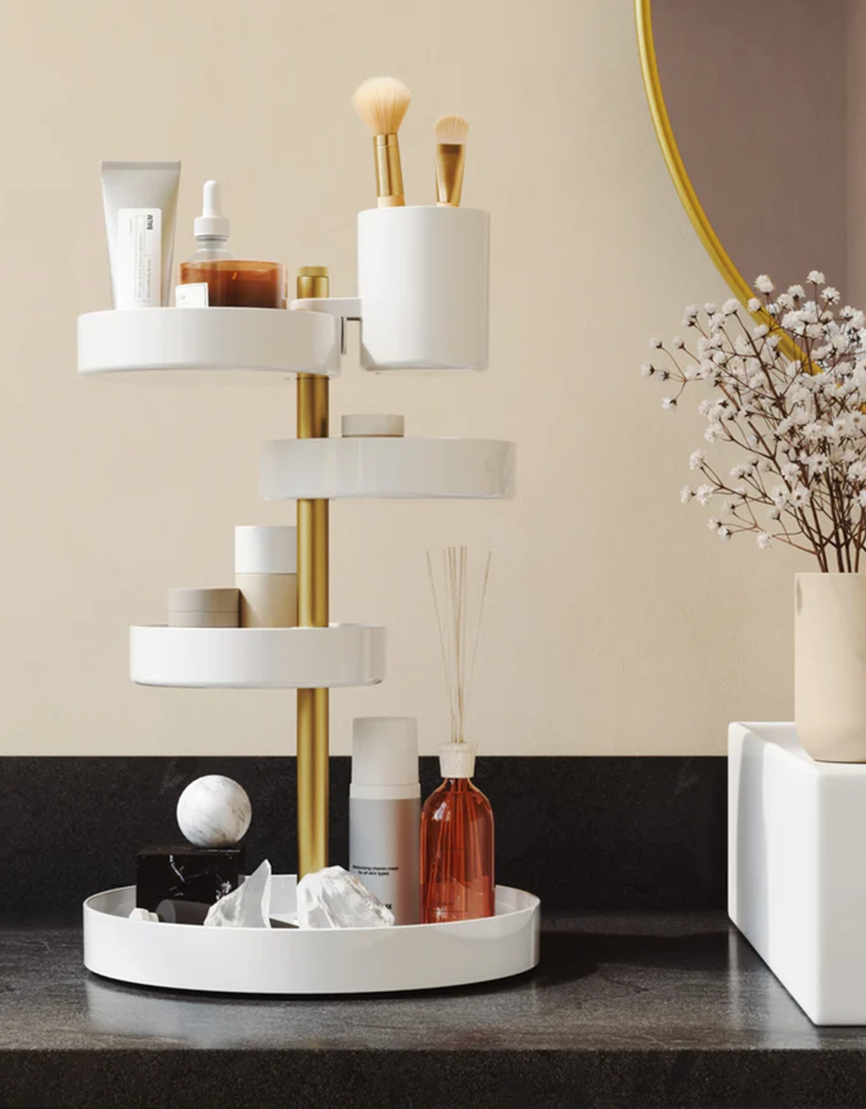 Here are some gift ideas that homemaking moms would love to receive