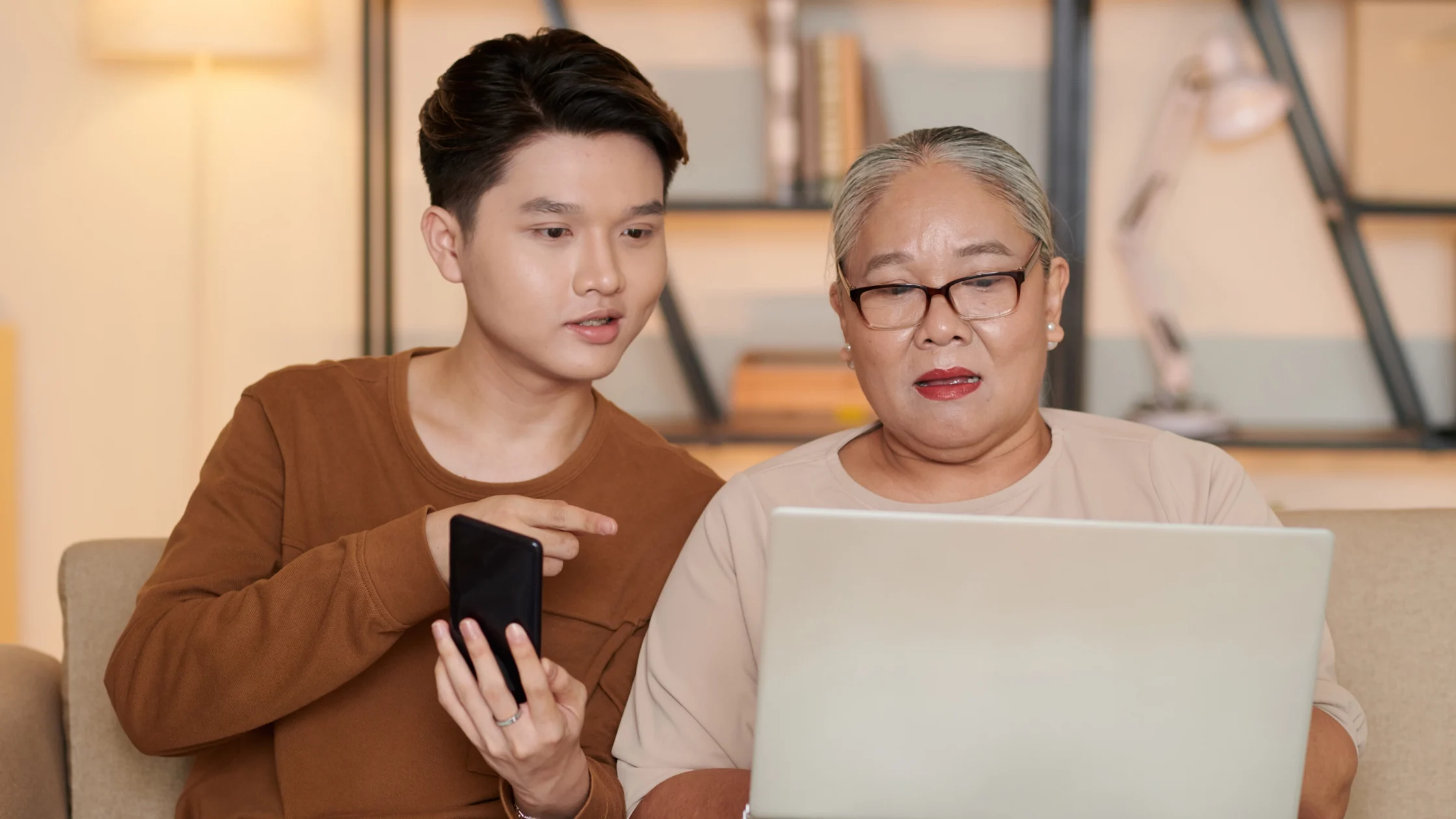 Here's a guide for parents and kids on how to spot the difference between AI videos from authentic ones