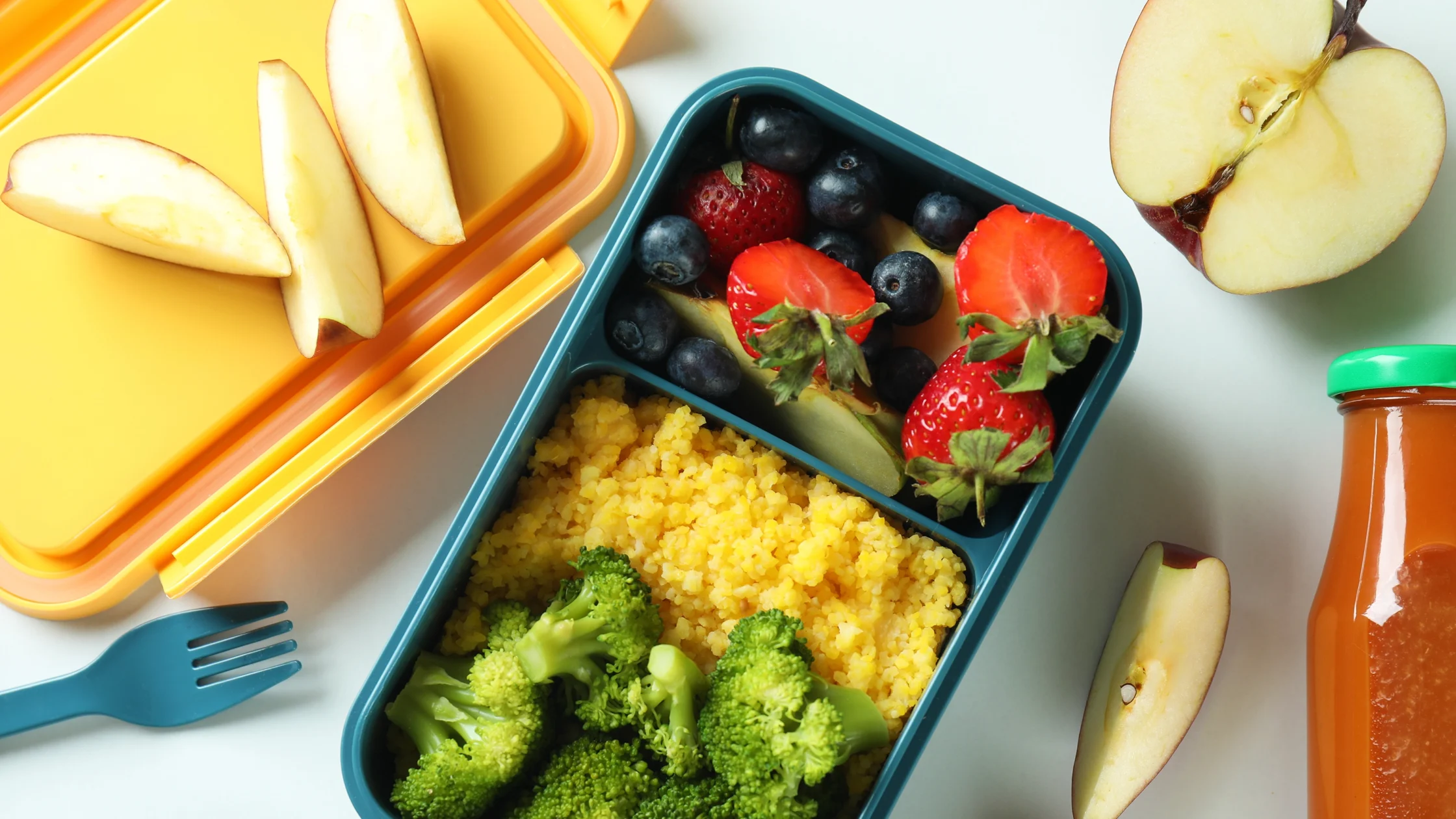 Here are some tips for parents who are building their kids' bento boxes