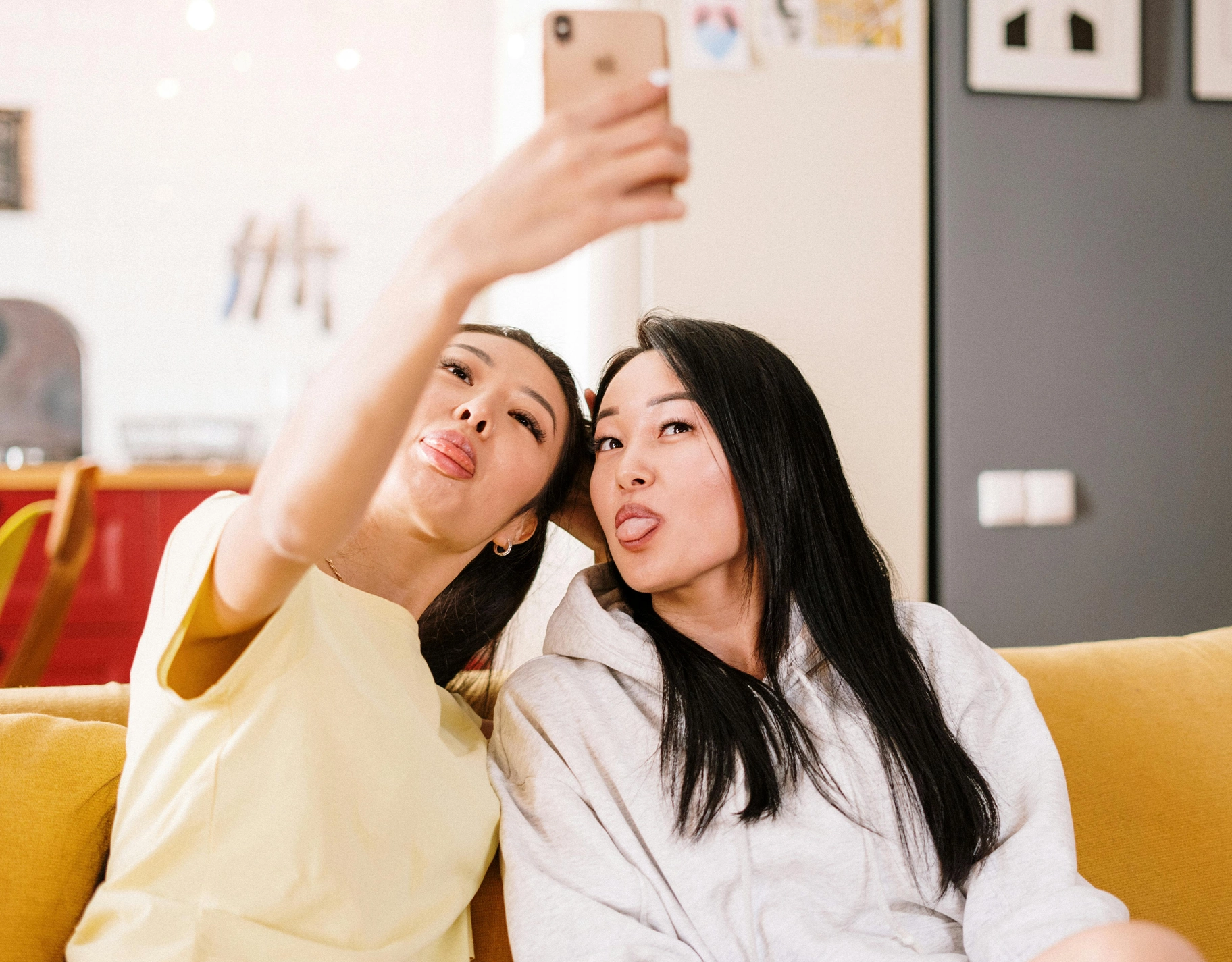 When everyone seems happier online — here's how to beat social media and the comparison trap so we can stay grounded and grateful offline.