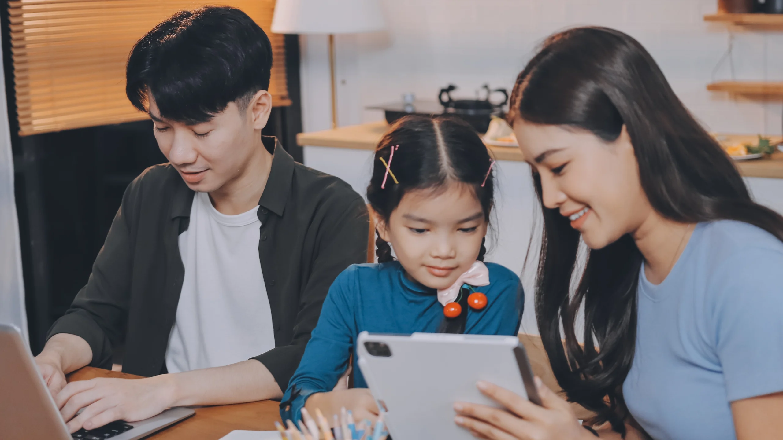 Things Parents Need To Teach Their Kids About Prompting AI