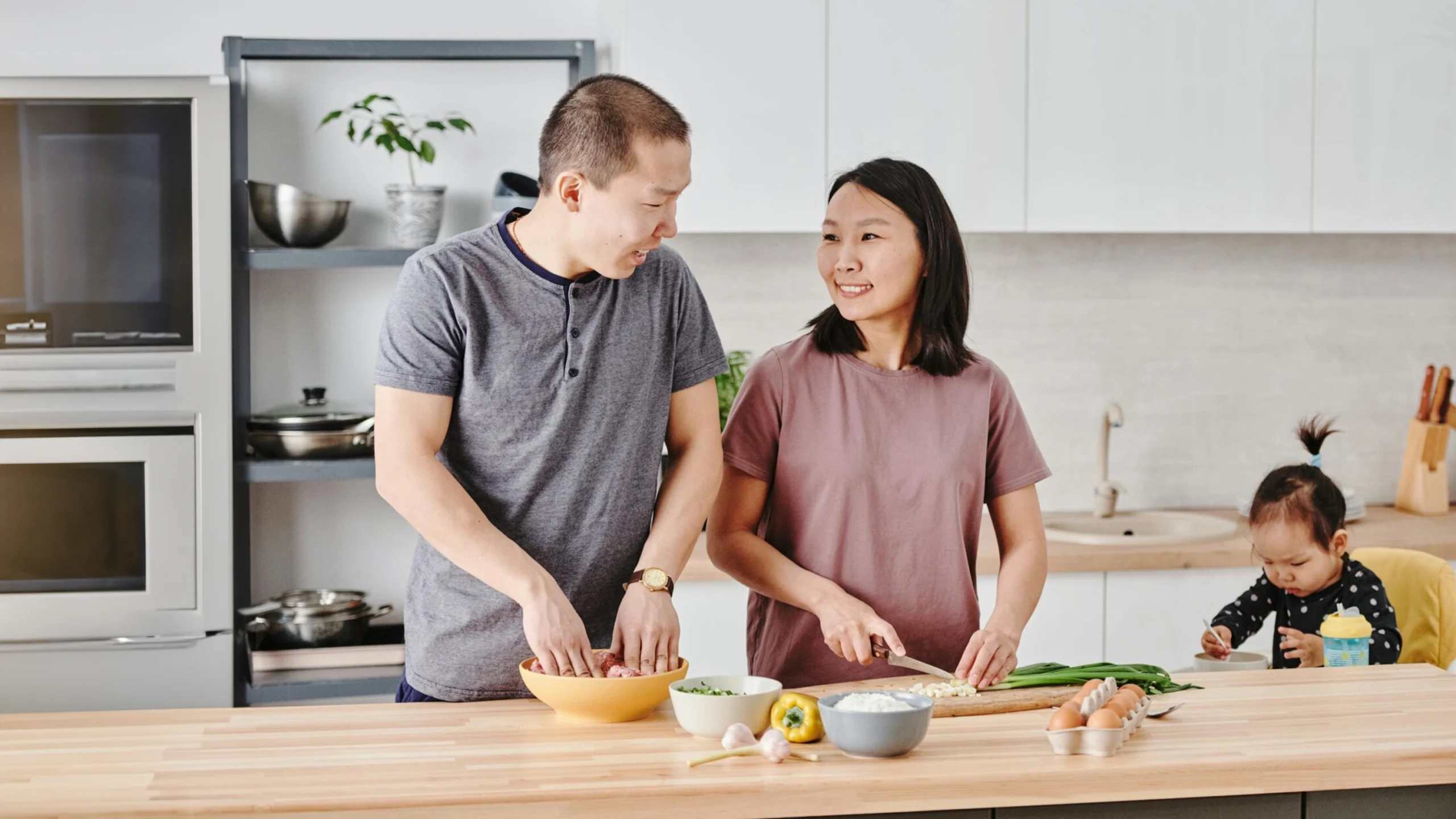 When “Helping Out” Still Leaves One Parent Drained: How To Handle Mental Load