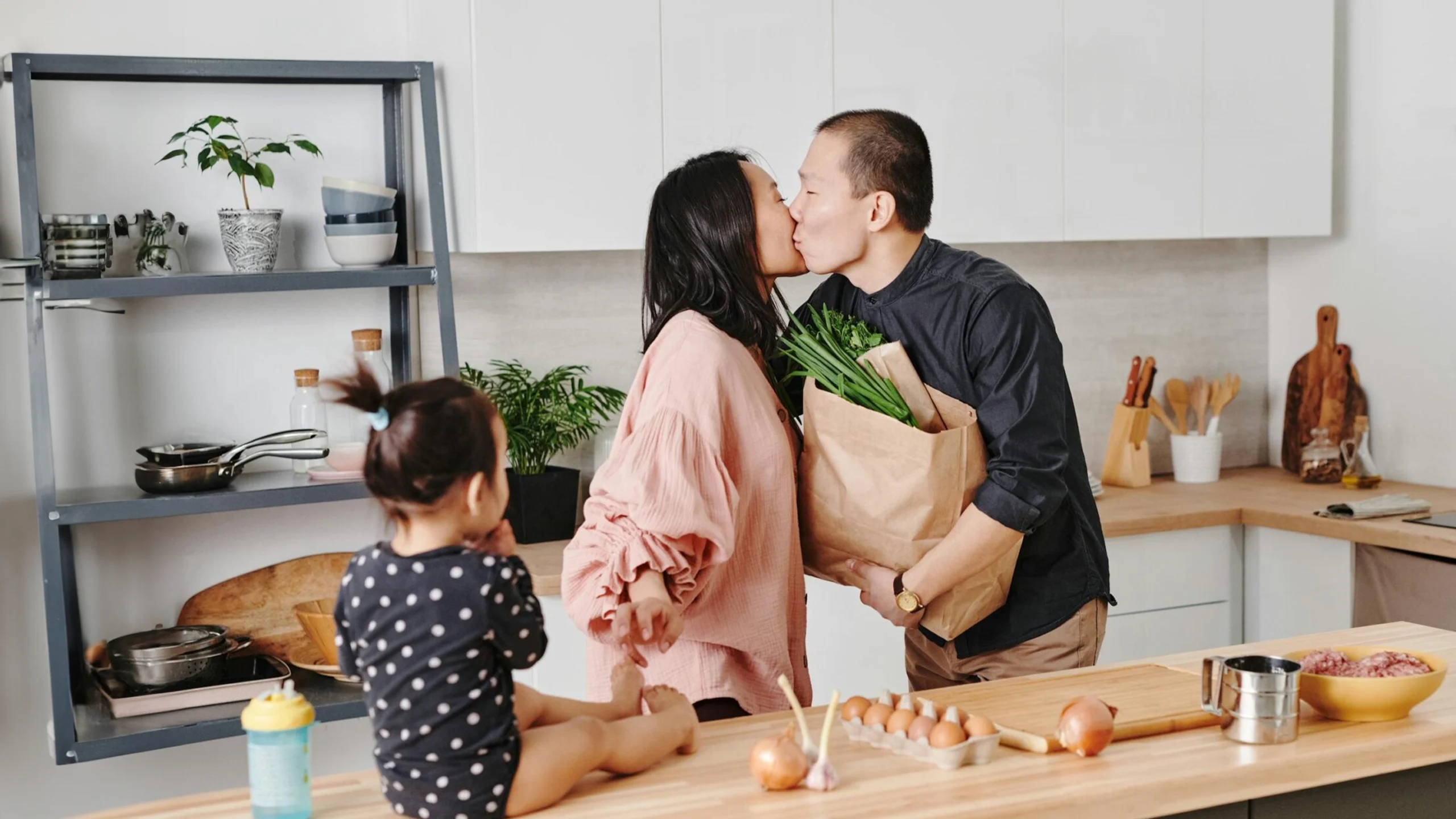 Why Parents Should Never Stop “Dating” Each Other (Even After Kids)