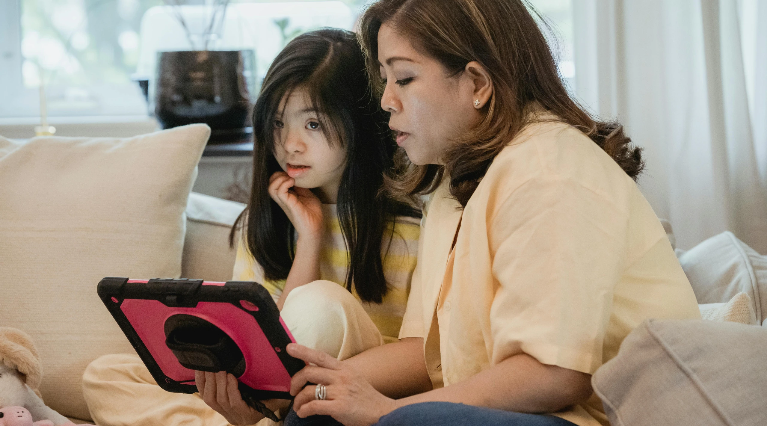 Why Teaching Kids to Save Starts with Php 100