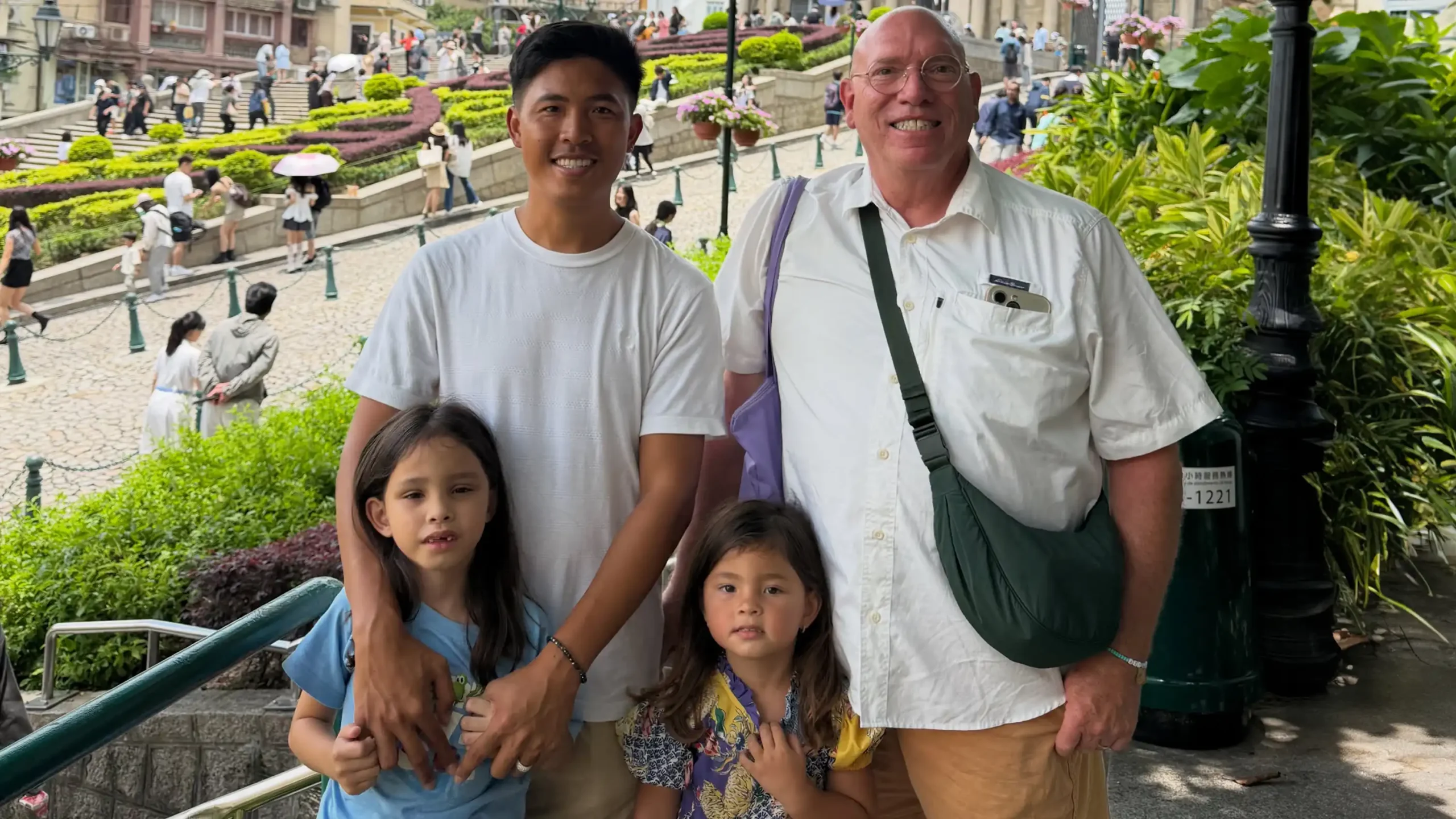 2Dads2Daughters: One Ordinary Family Built on Extraordinary Love