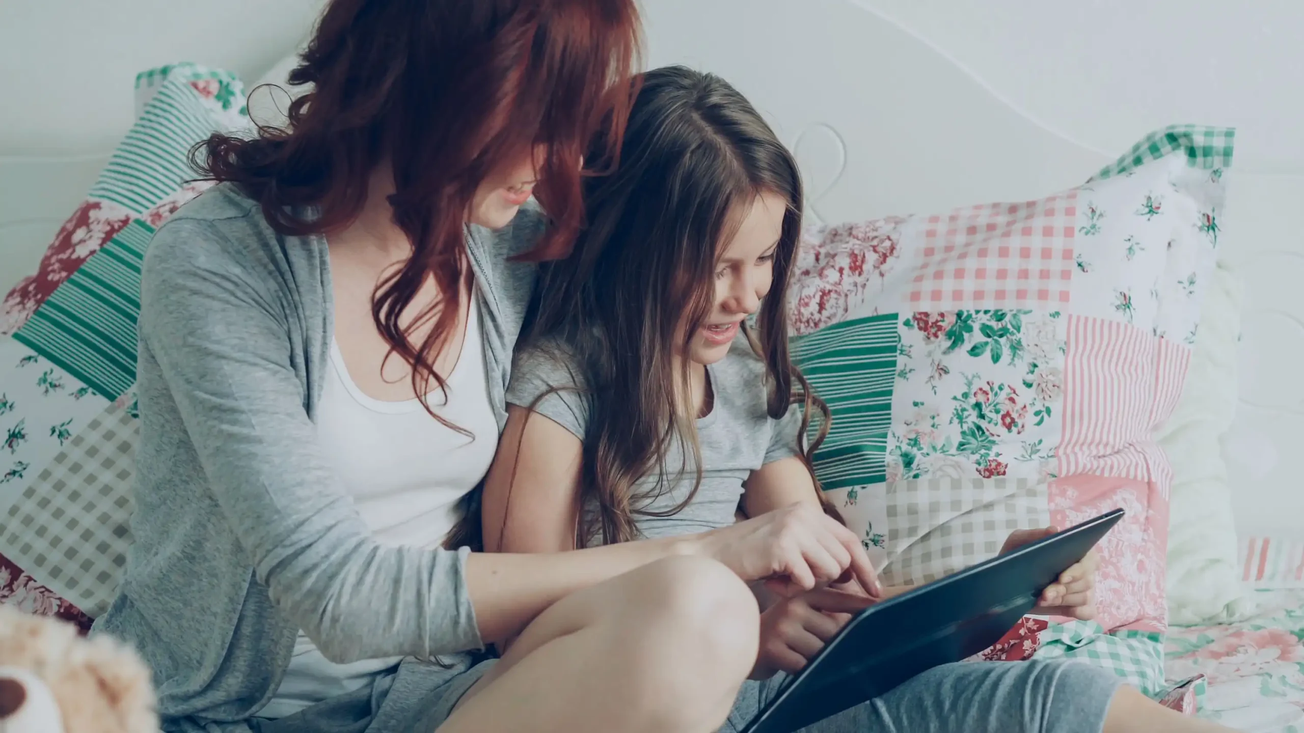 How to Monitor Your Gen Alpha Child’s Screen Time Without Being Invasive